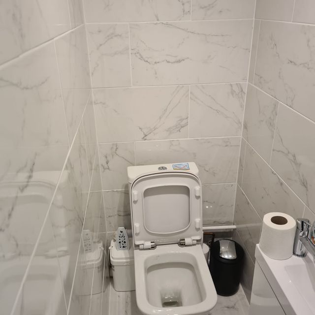 wet room toilet